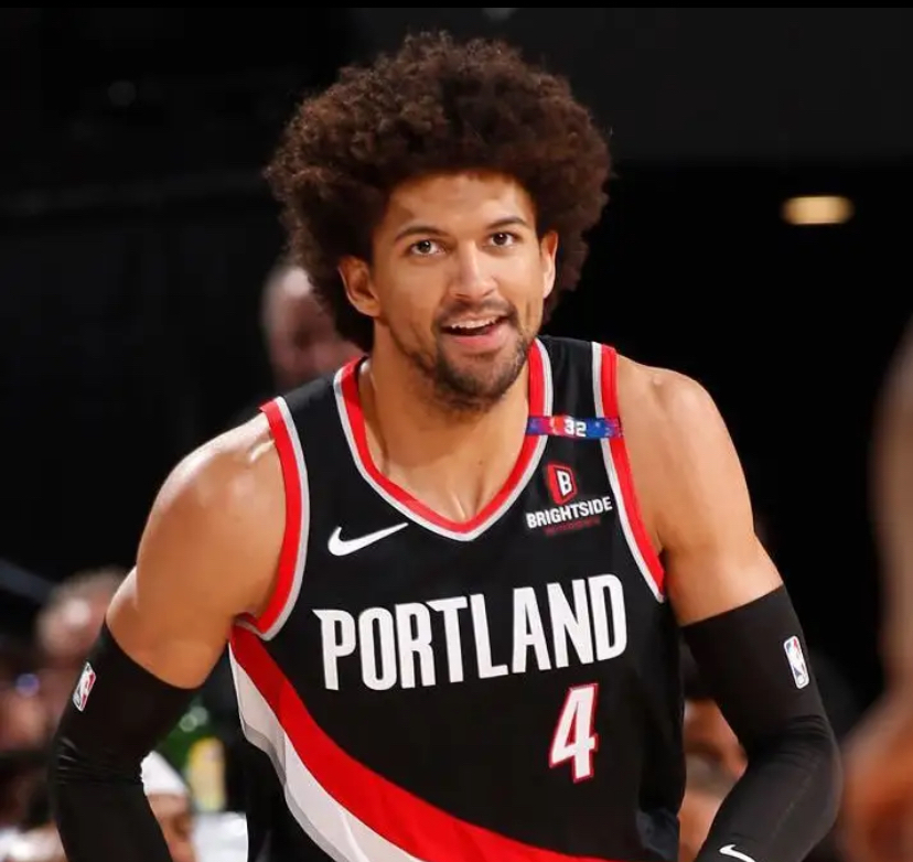 关于赛地聚焦：NBA季后赛今晨热度飙升，洛杉矶湖人再遭质疑，压力陡增，控场能力受关注的信息-九游官网入口活动