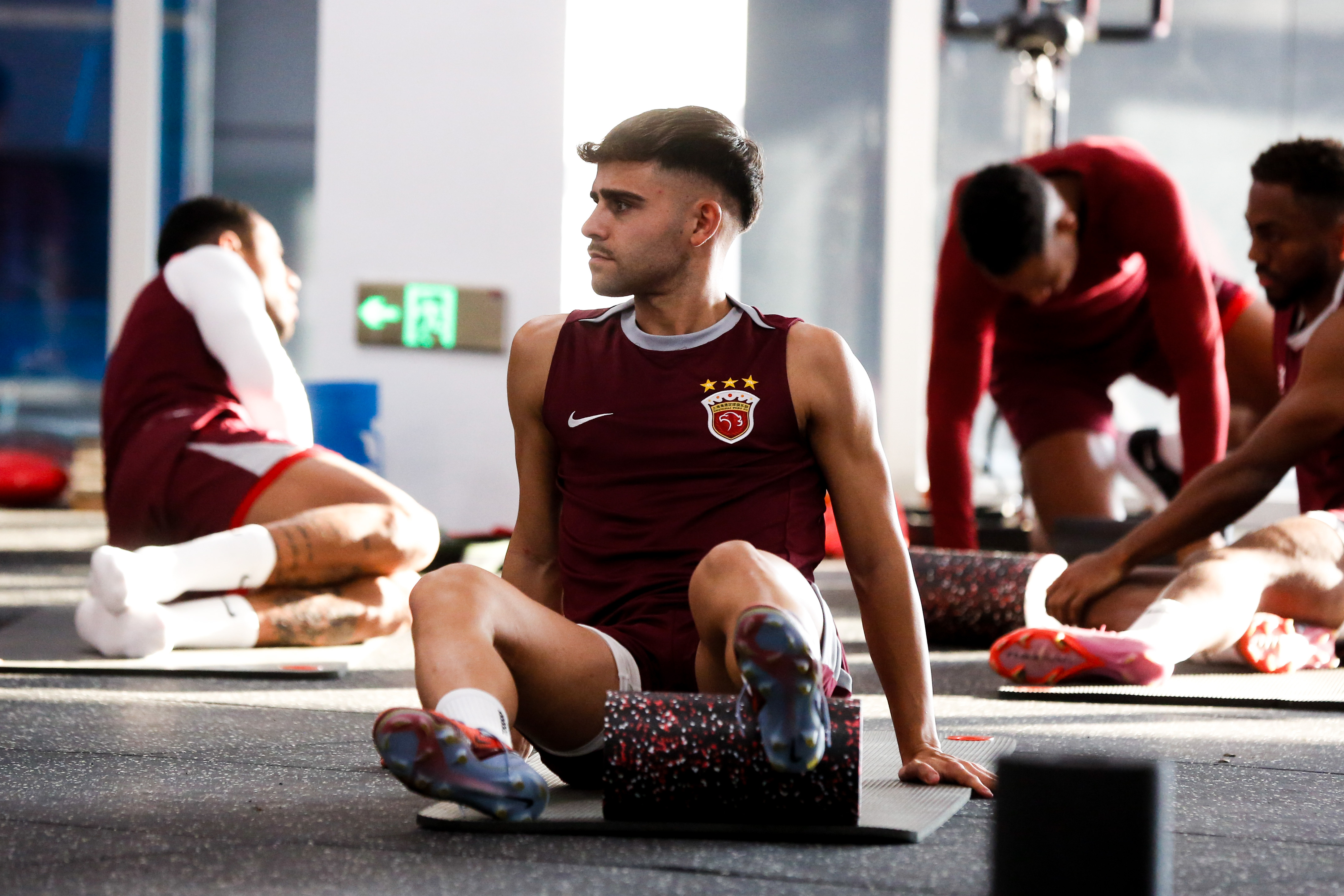 多特蒙德训练开放日，赛前造点机会引欢呼，英超在即，身体对抗强度拉满的简单介绍-九游官网入口活动